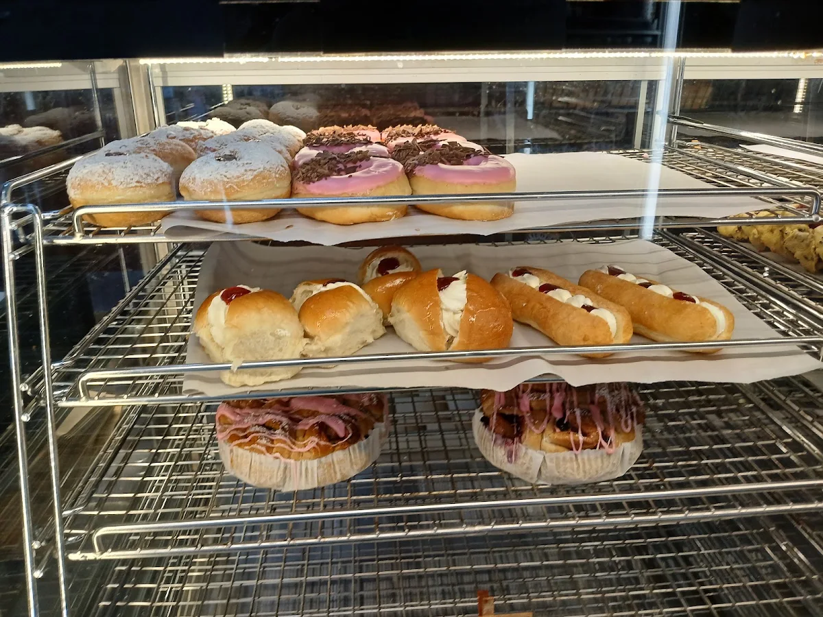 Highlights, Childers Hot Bread & Cake Shop