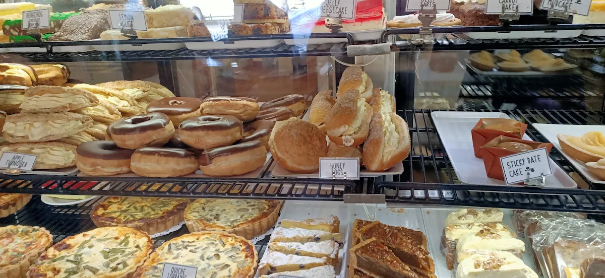 Highlights, Strath Corner Bakery