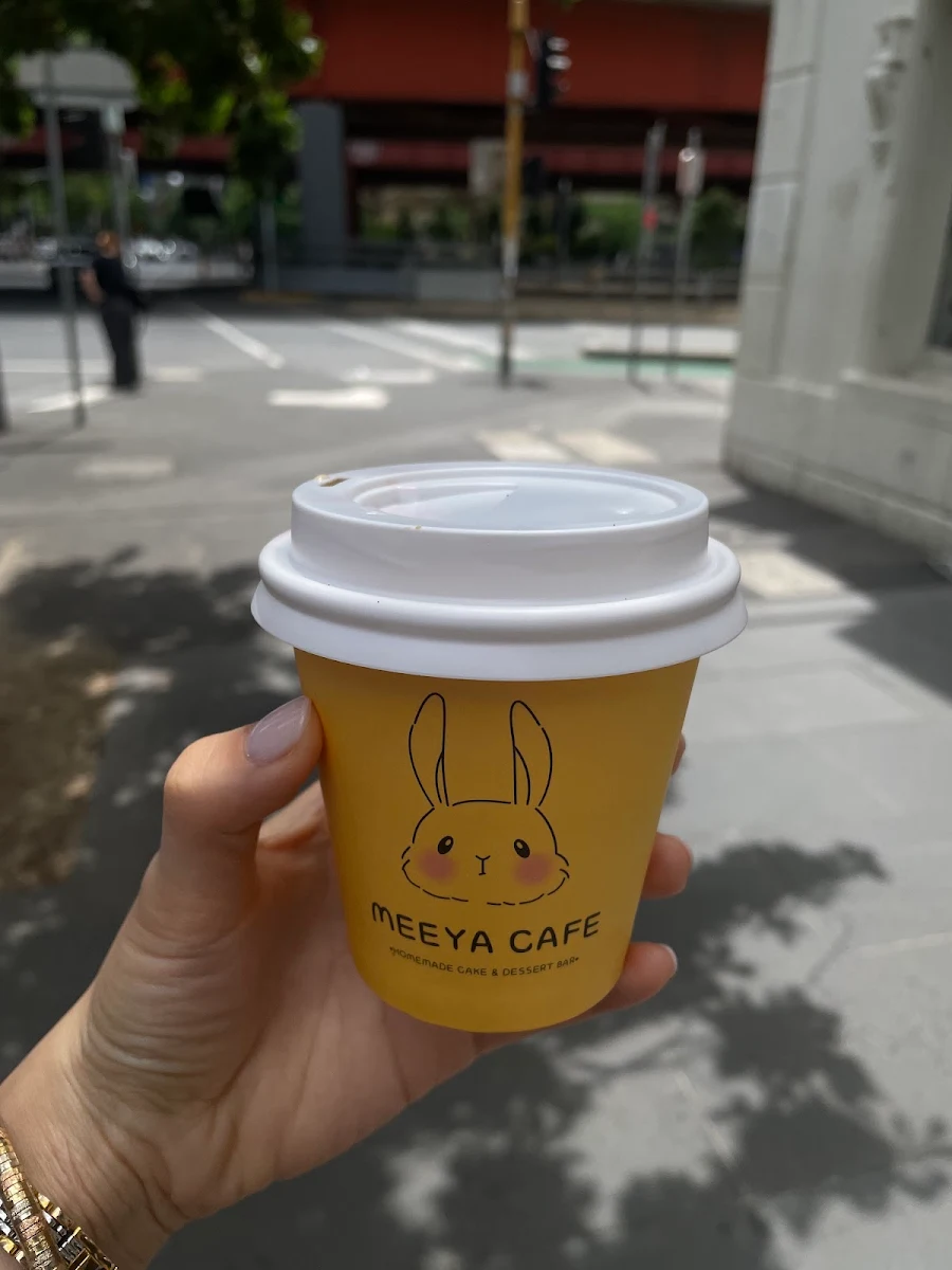 Flat White Coffee, MEEYA CAFE