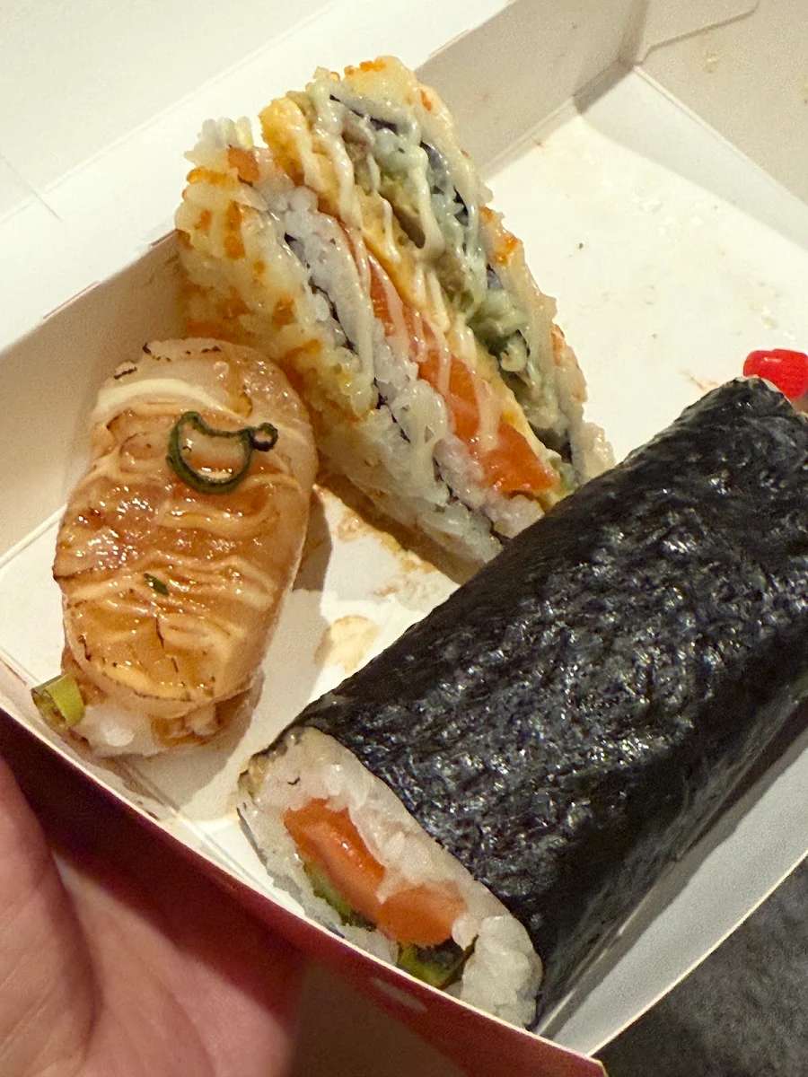 Sushi, Sushi Hub Village Green