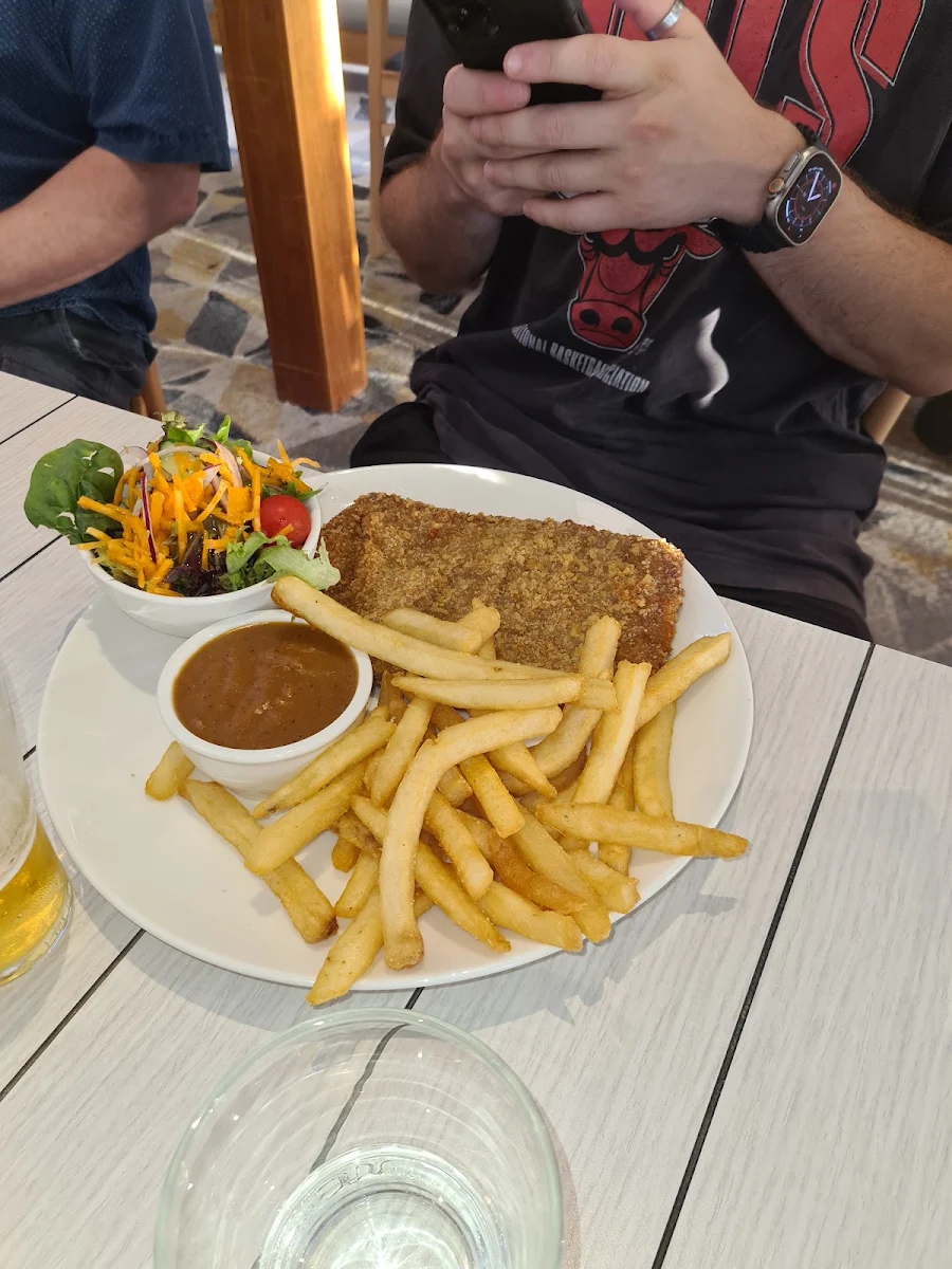 Beef Schnitzel, Henley Beach Hotel