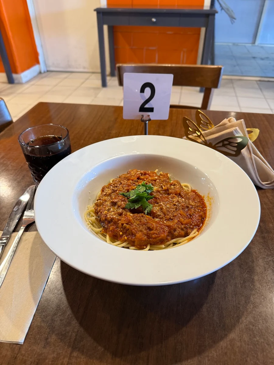 Highlights, Mediterranean Pizza & Pasta Restaurant