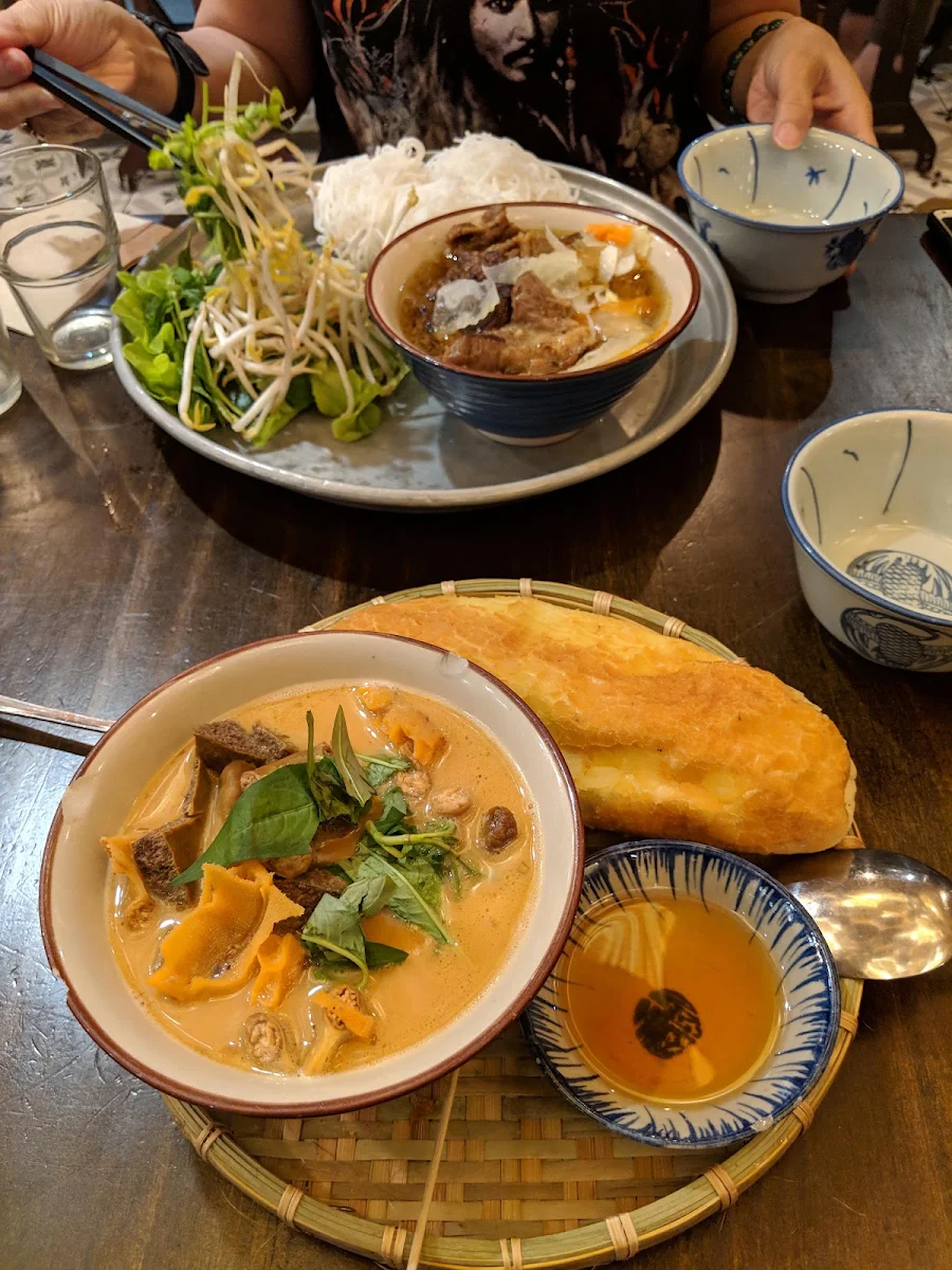 Phá Lấu, Co Thu Quan Footscray
