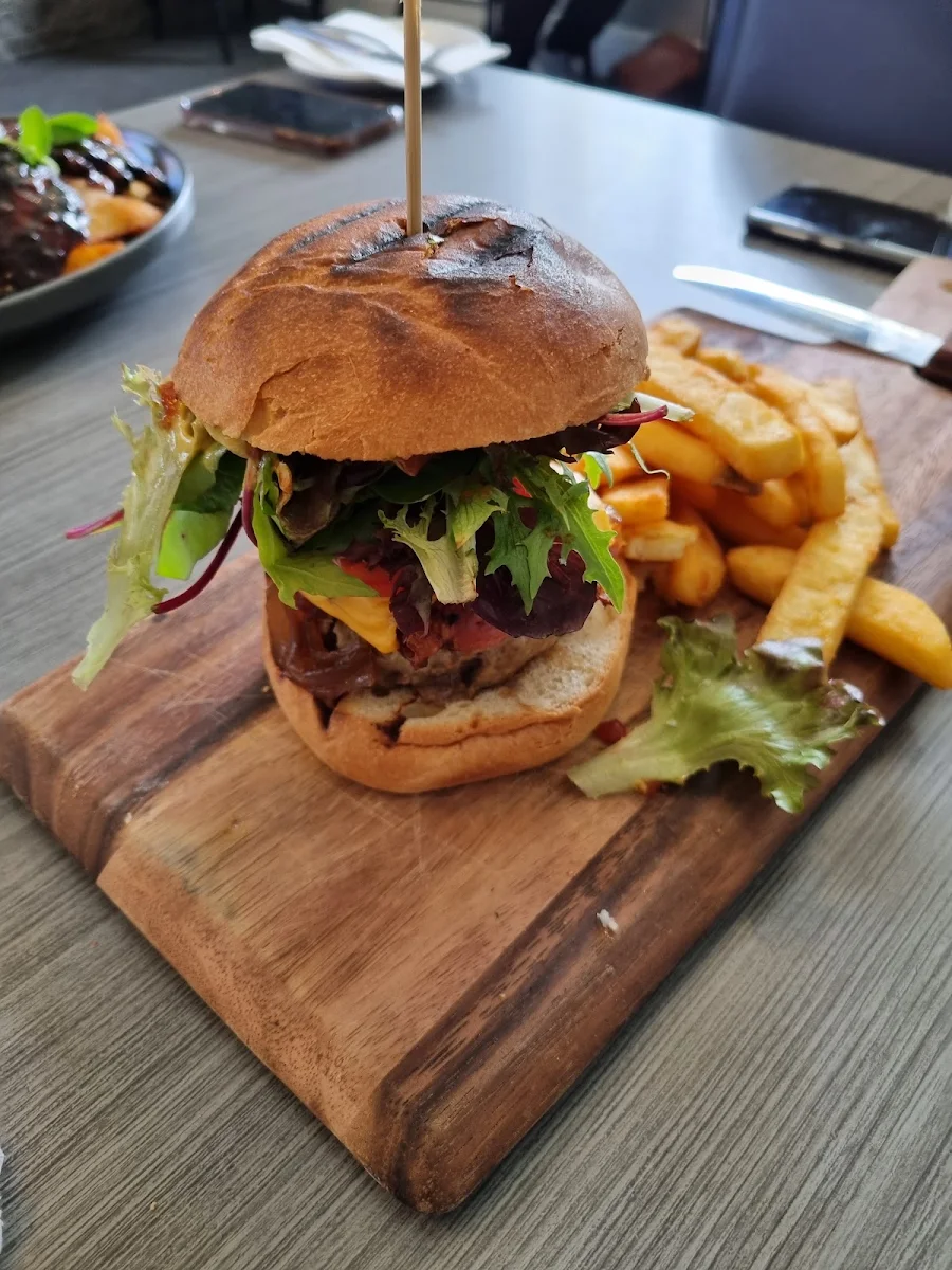 Highlights, Gumeracha Hotel