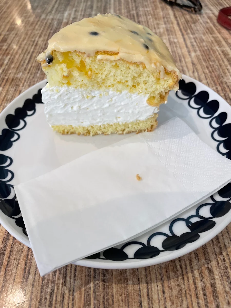 Passion Fruit Sponge, The Kitchen Table