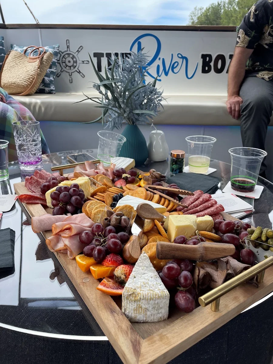 Highlights, The River Boat Bar