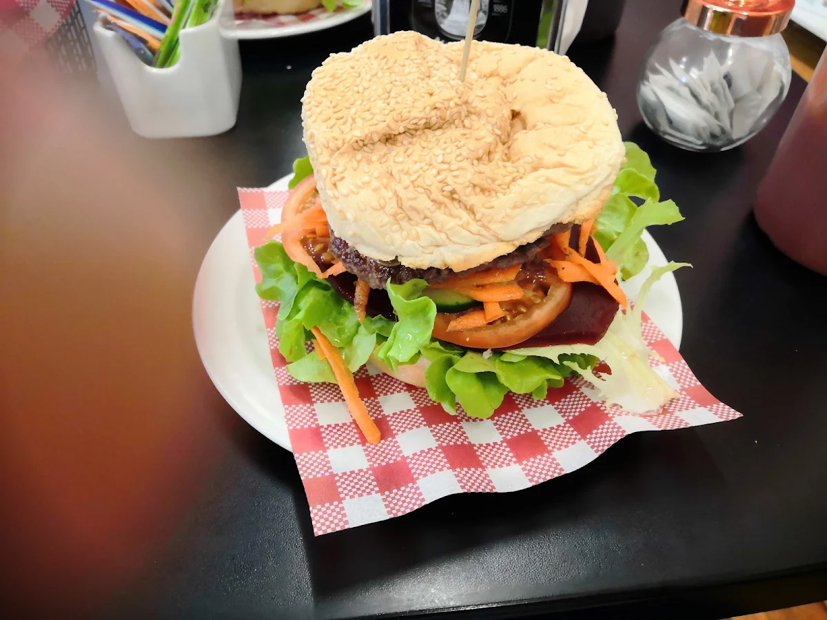 Highlights, Rumours Diner