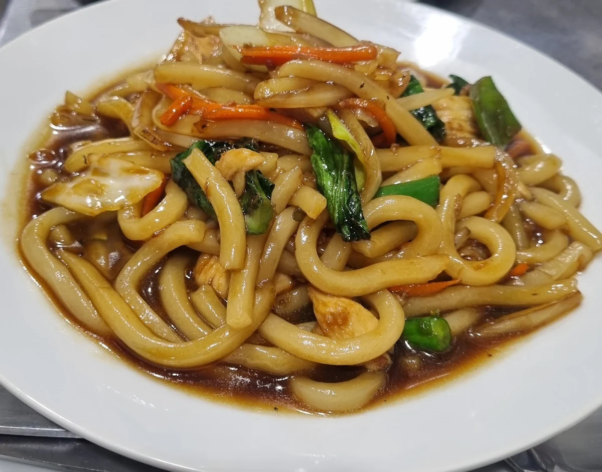 Highlights, Se7ven Cafe & Takeaway noodle bar