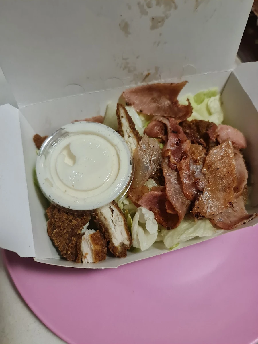 Crispy Chicken Caesar Salad, McDonald's Pimpama City