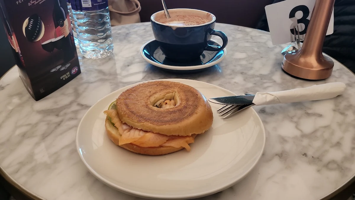 Highlights, Little Lygon (Formerly Pope Joan)