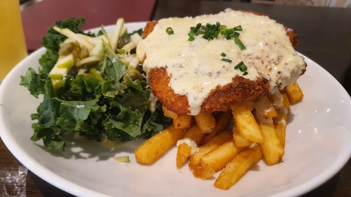 Highlights, Little Lygon (Formerly Pope Joan)