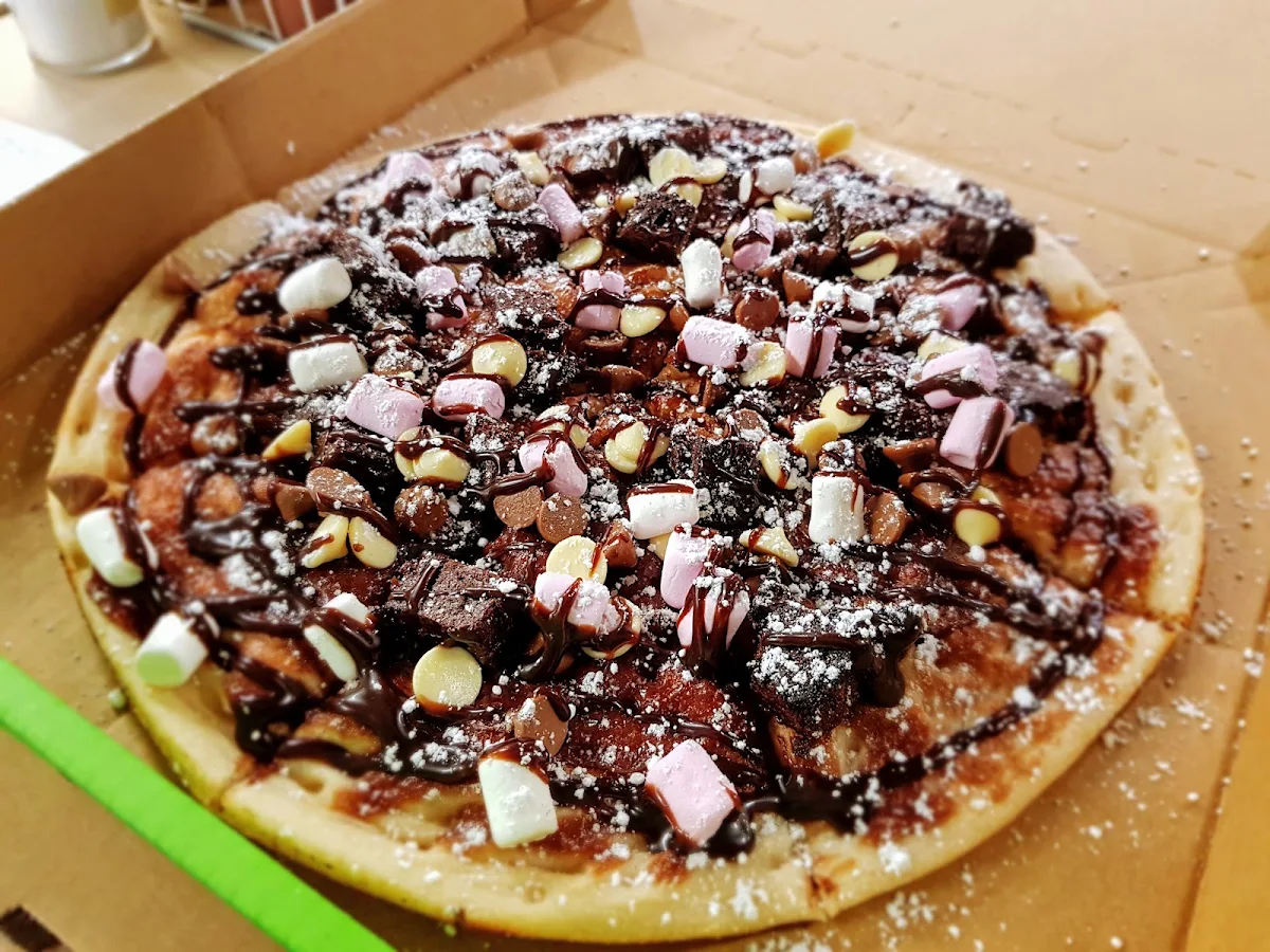 New Dessert Pizza