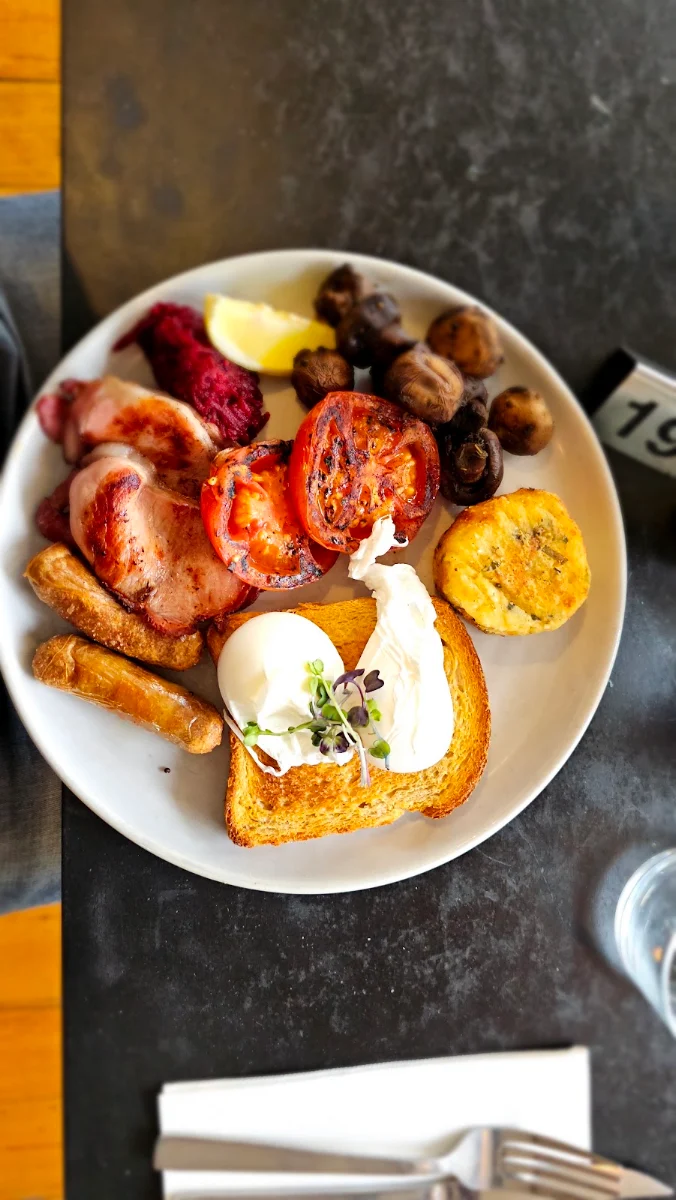 English Breakfast, Tancks Corner