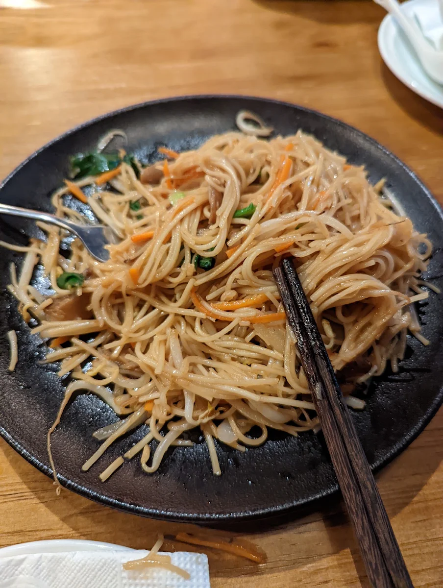 Vegetarian Egg Fried Noodles, Hong Kong Chef Shellharbour