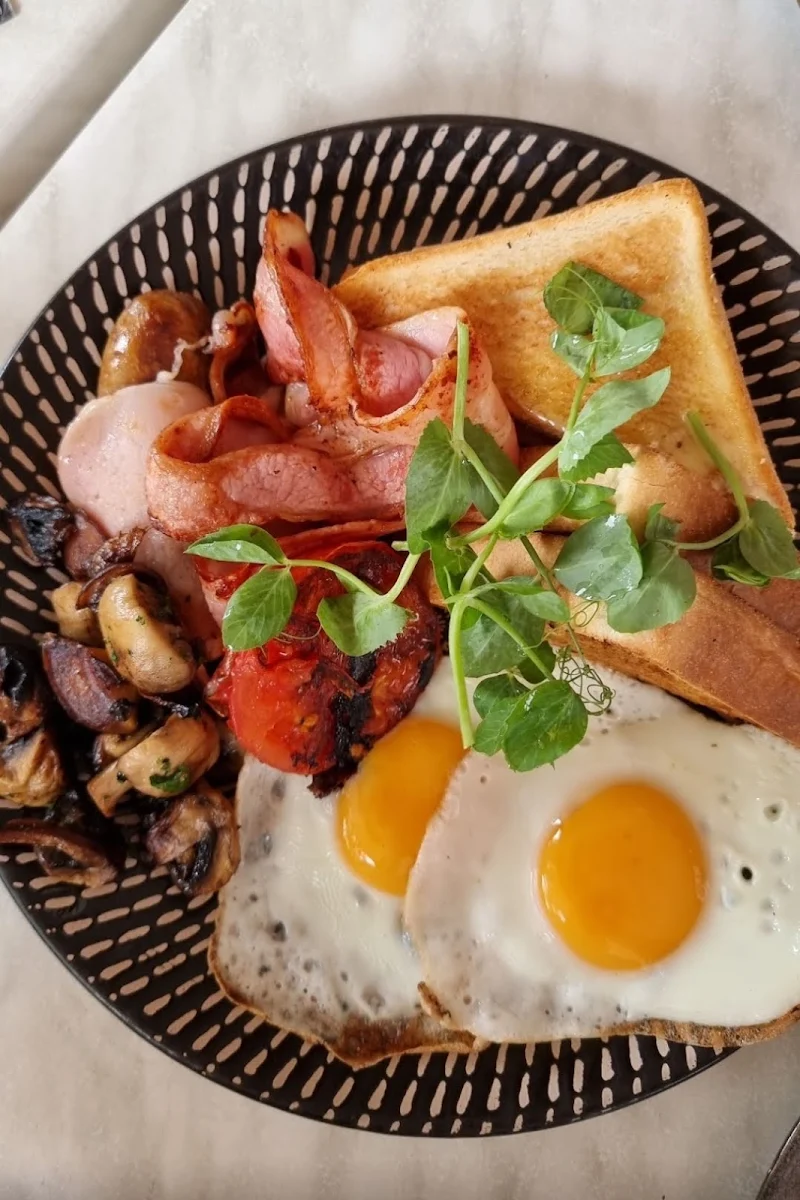 Big Breakfast Plate, Cafe On the Bay