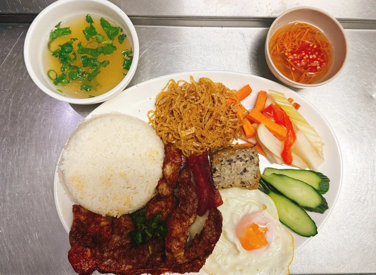 Cơm Tấm Đặc Biệt