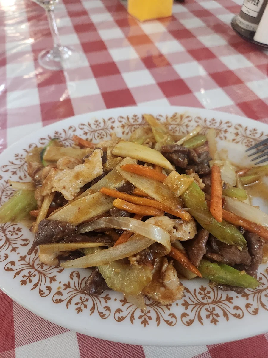 Highlights, Fu Yuan Chinese Restaurant