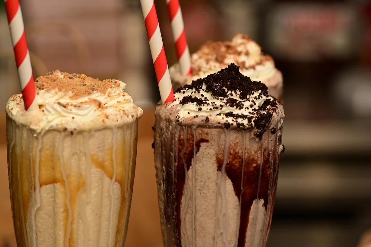 Cookie Monster Shake, Batch Burgers