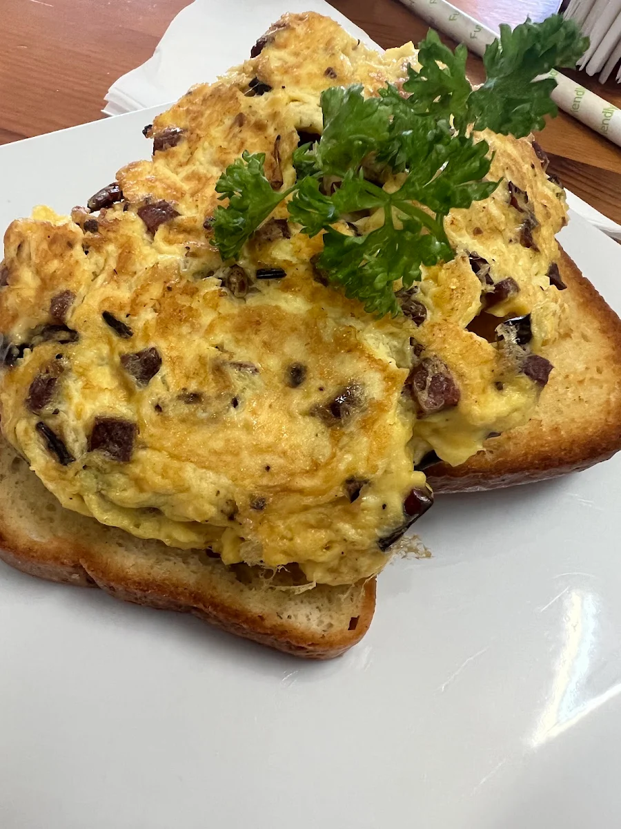 Smashed Eggs, Wyalkatchem Garden Cafe