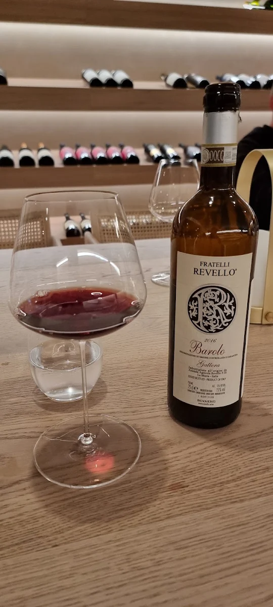 Highlights, Atelier Wine Bar