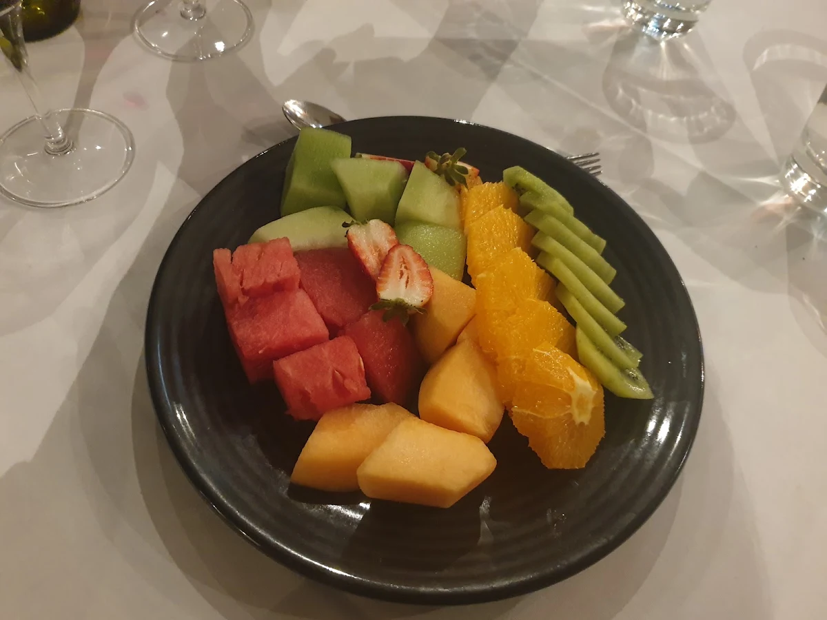 Fruit Platter, Encore Bar & Lounge