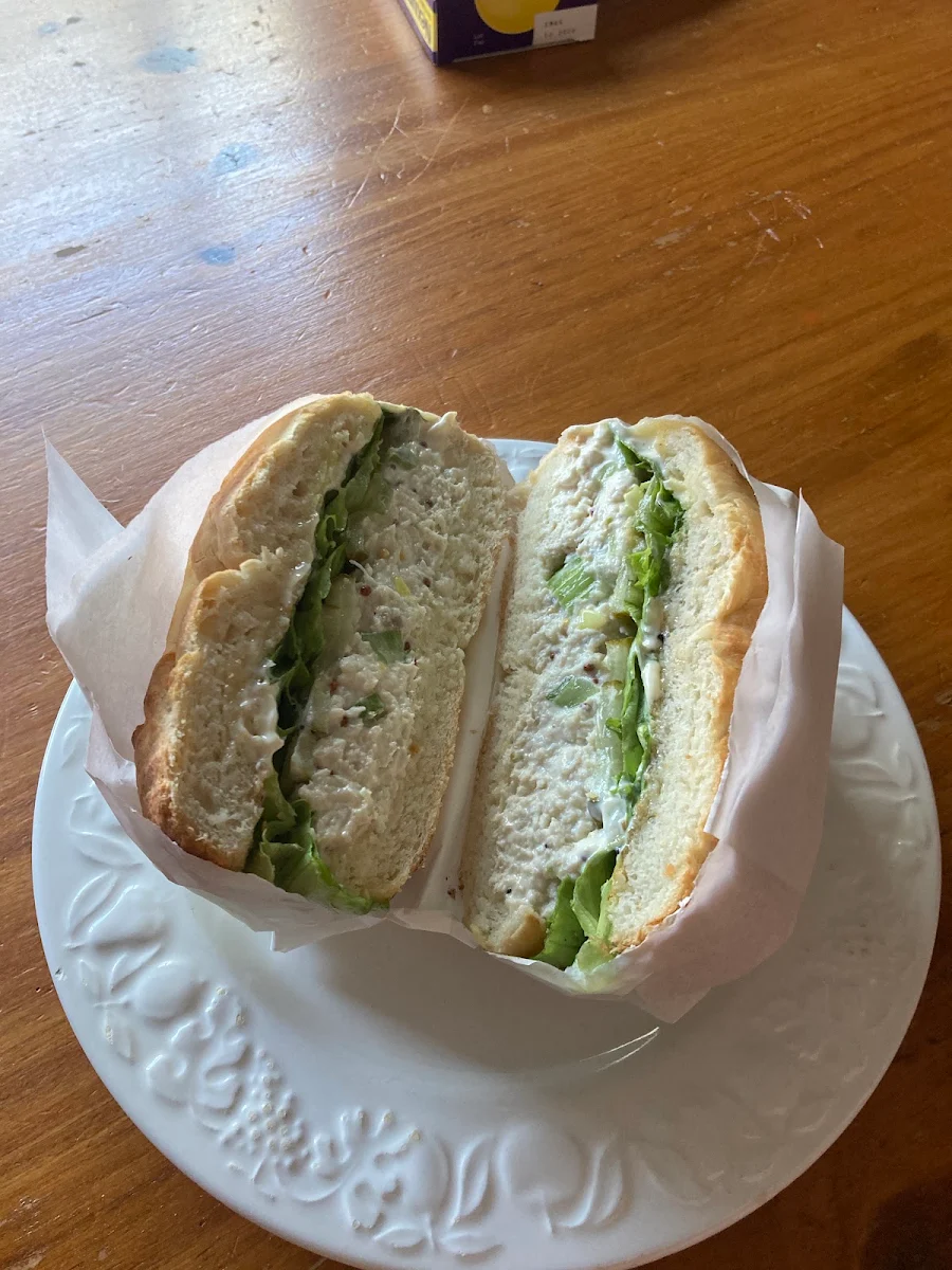 Highlights, Lenny's Bagel Deli & Coffee