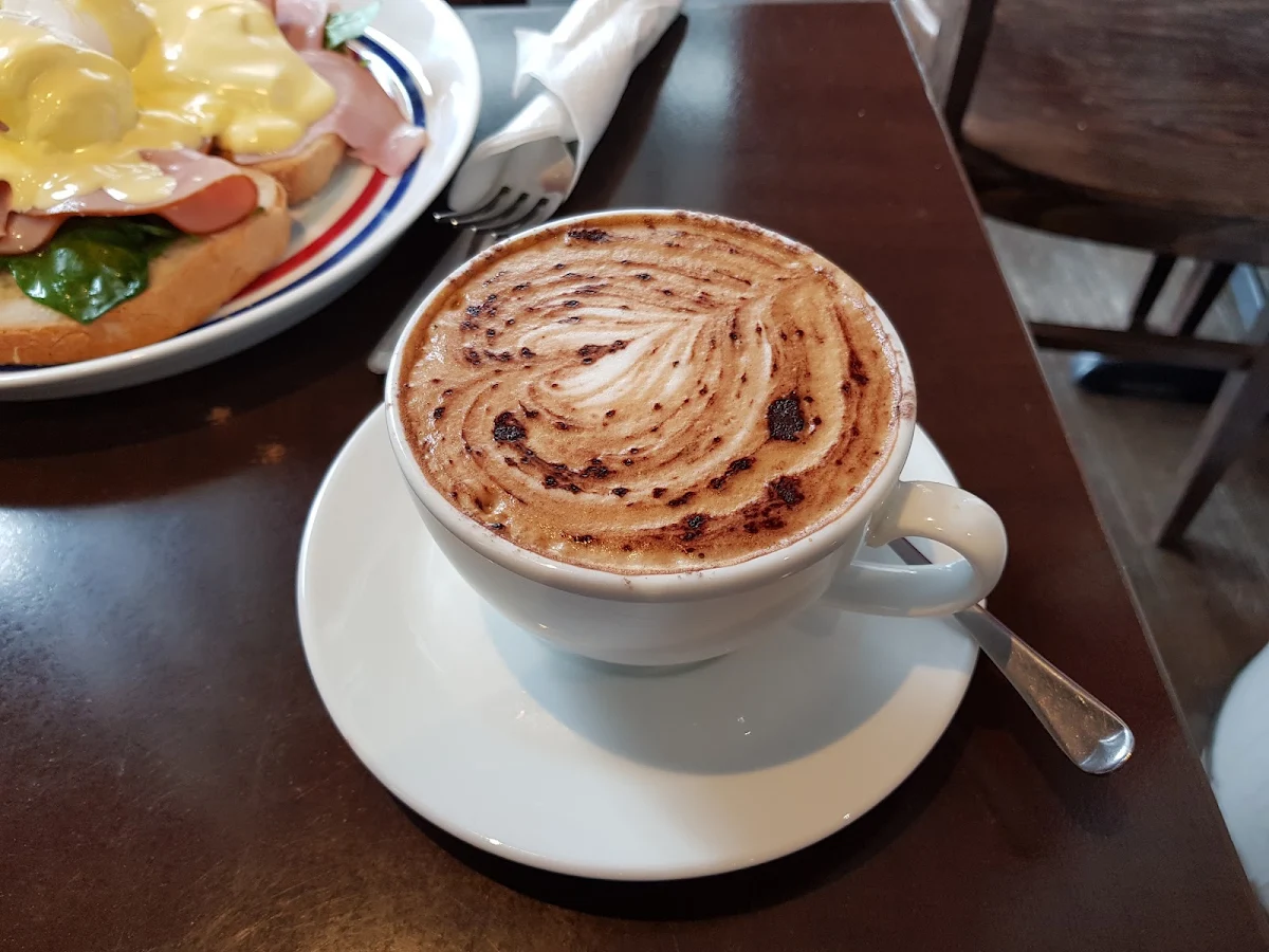 Cappuccino, Naxeion Cafe