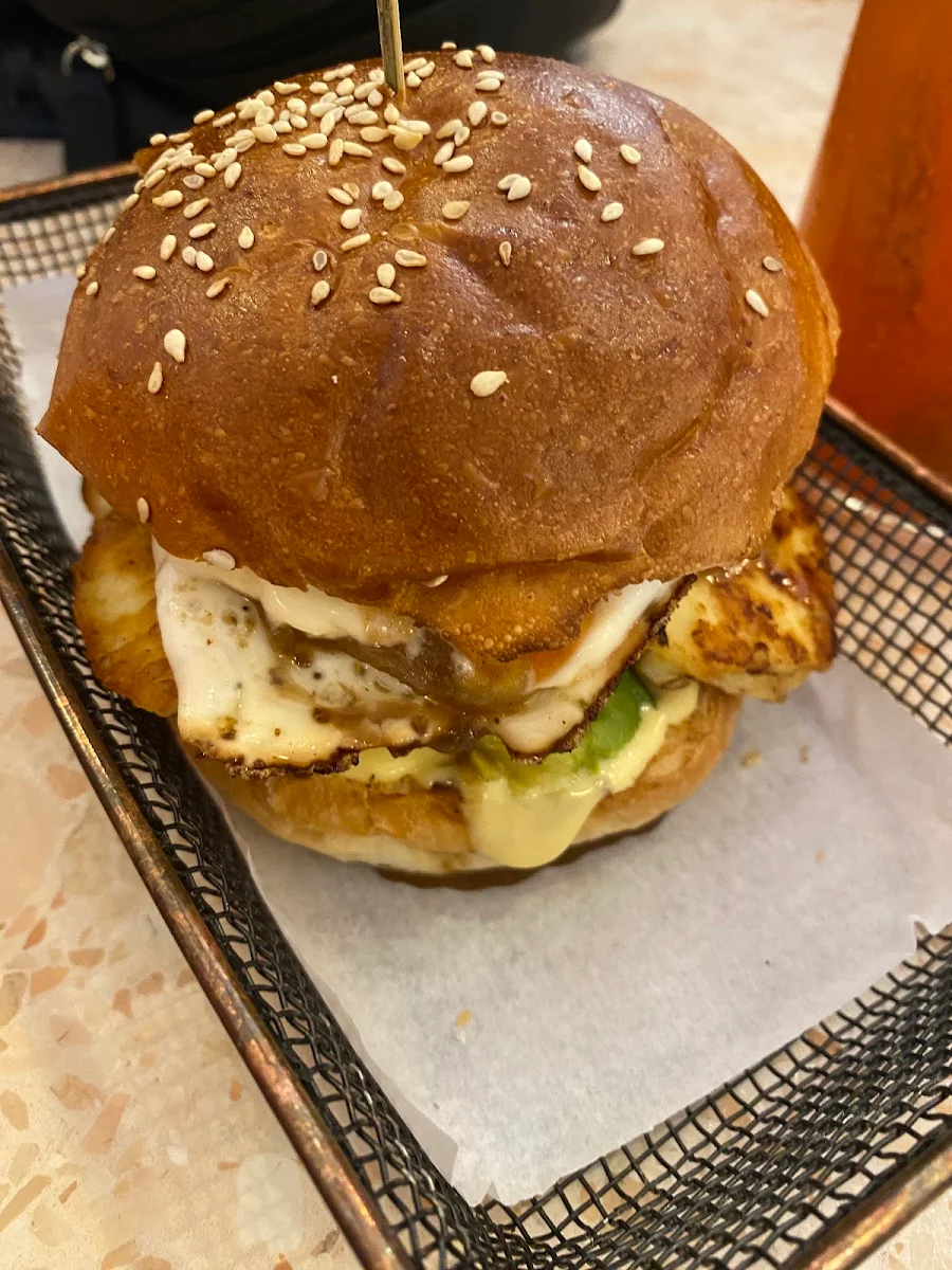 Halloumi Burger