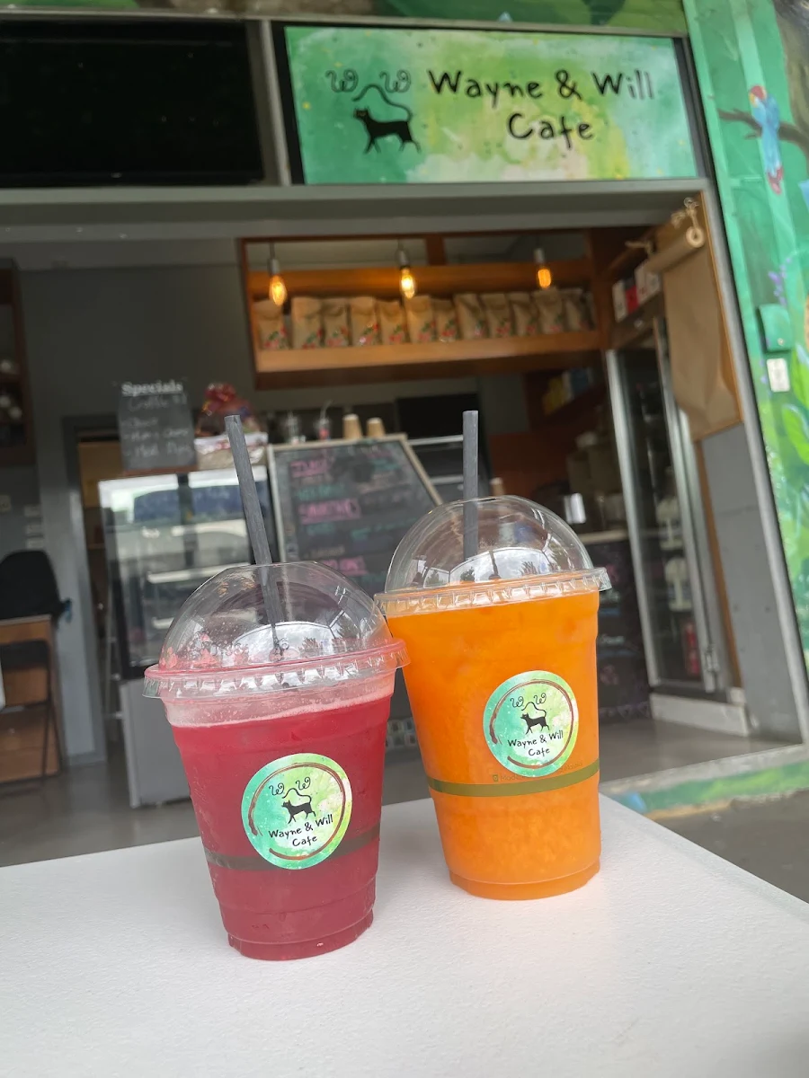 Juice, Wayne & Will Cafe