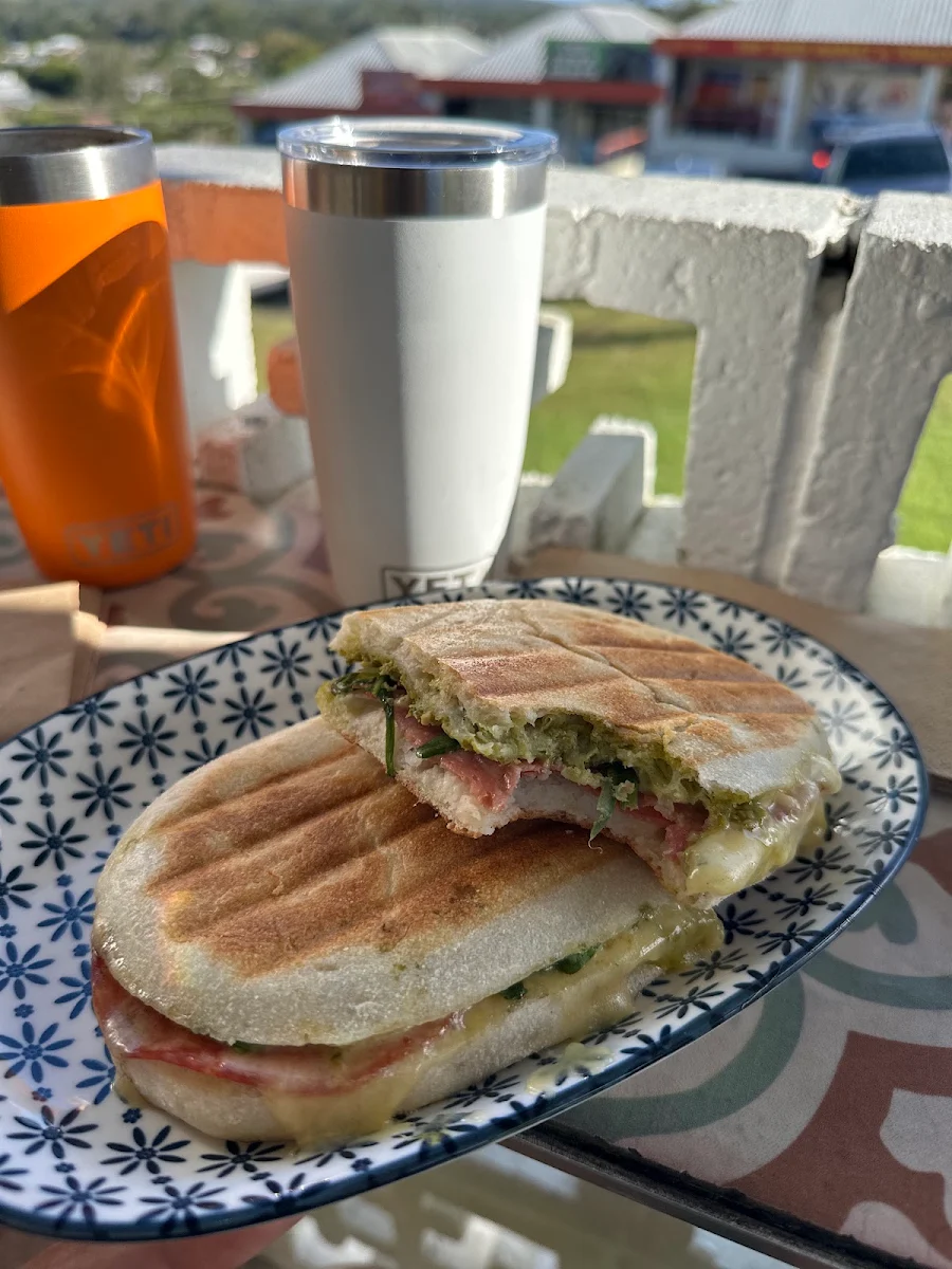 Highlights, Riviera Cafe