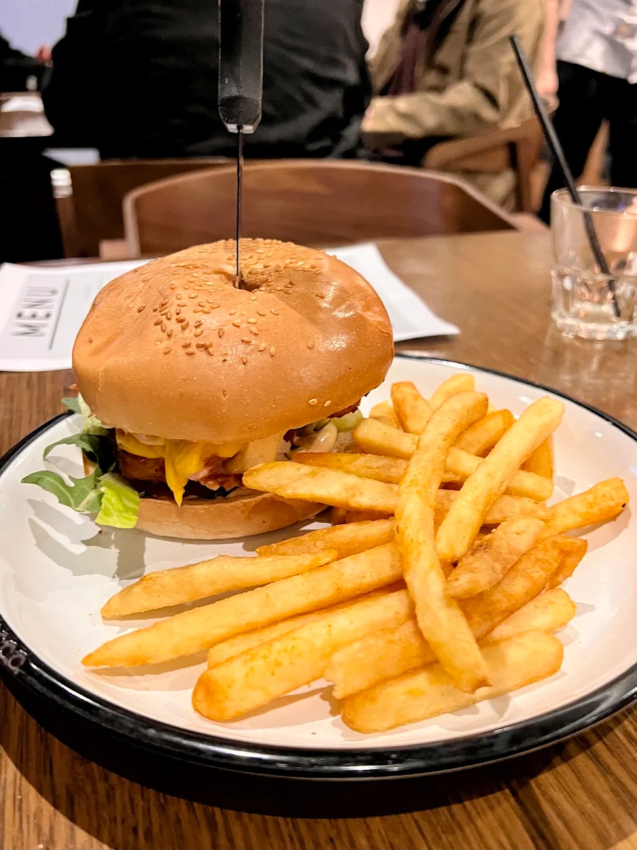 Highlights, Plough Hotel