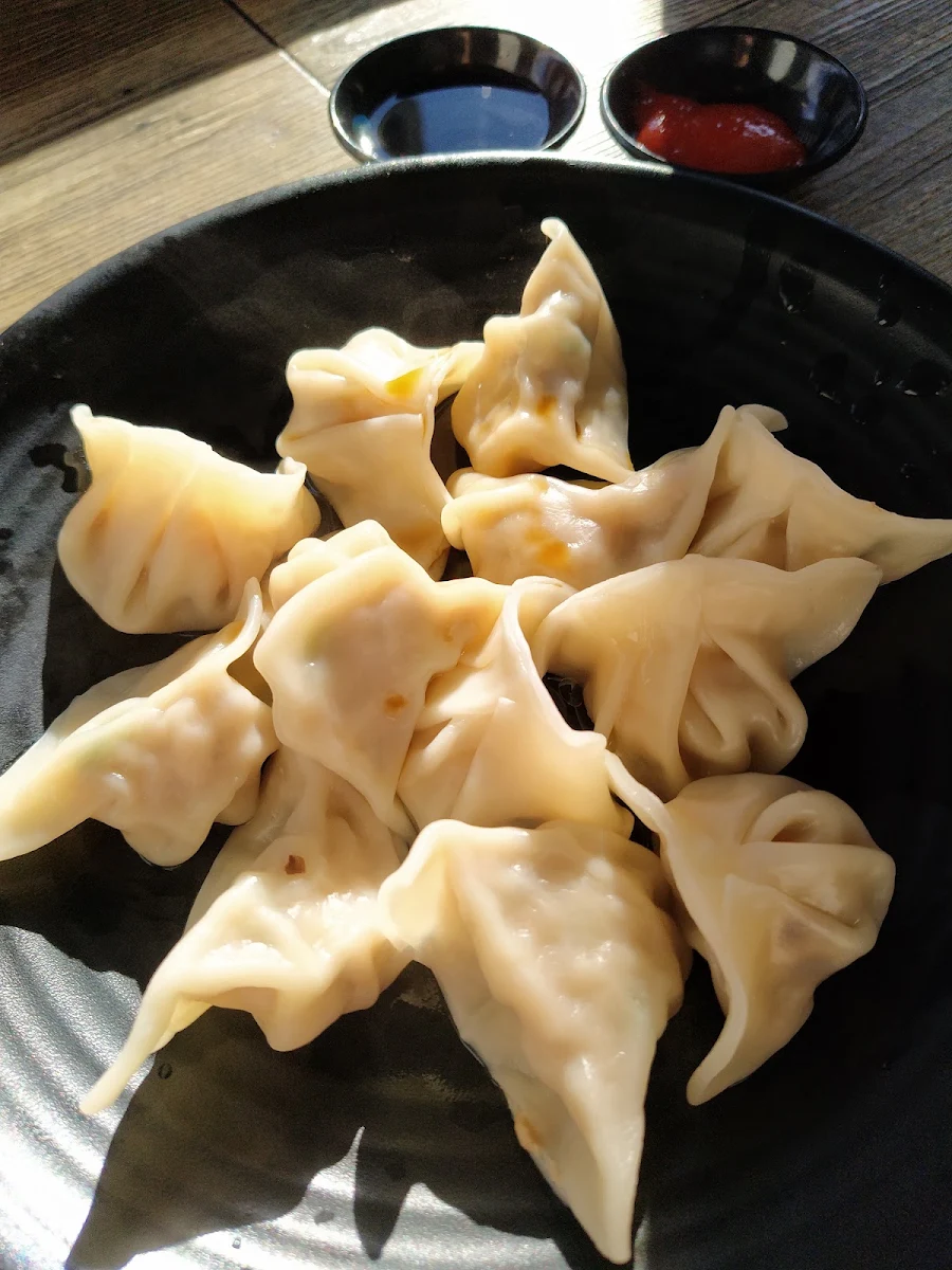 Ginger Prawn Dumpling, Dumpling World