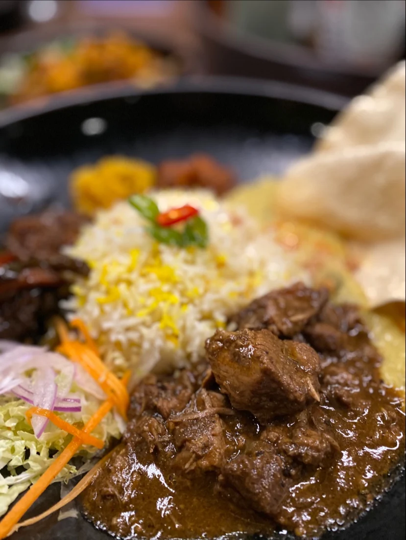 Kandyan Beef, Many Little Bar & Dining