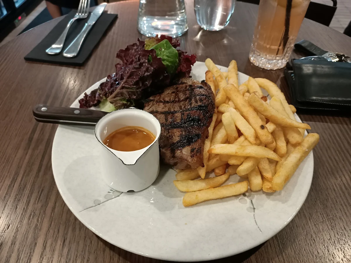 Steak Special, Many Little Bar & Dining