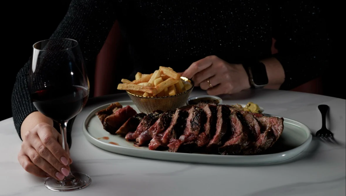 Highlights, Dacha Bar & Grill
