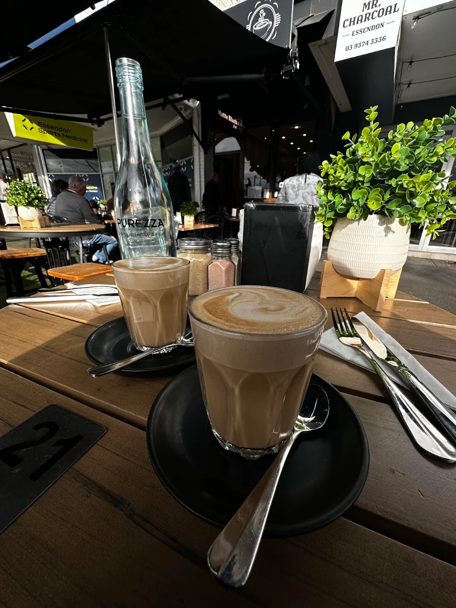 Latte, Matte Black