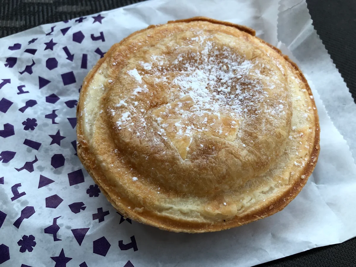 Apple & Custard Pie