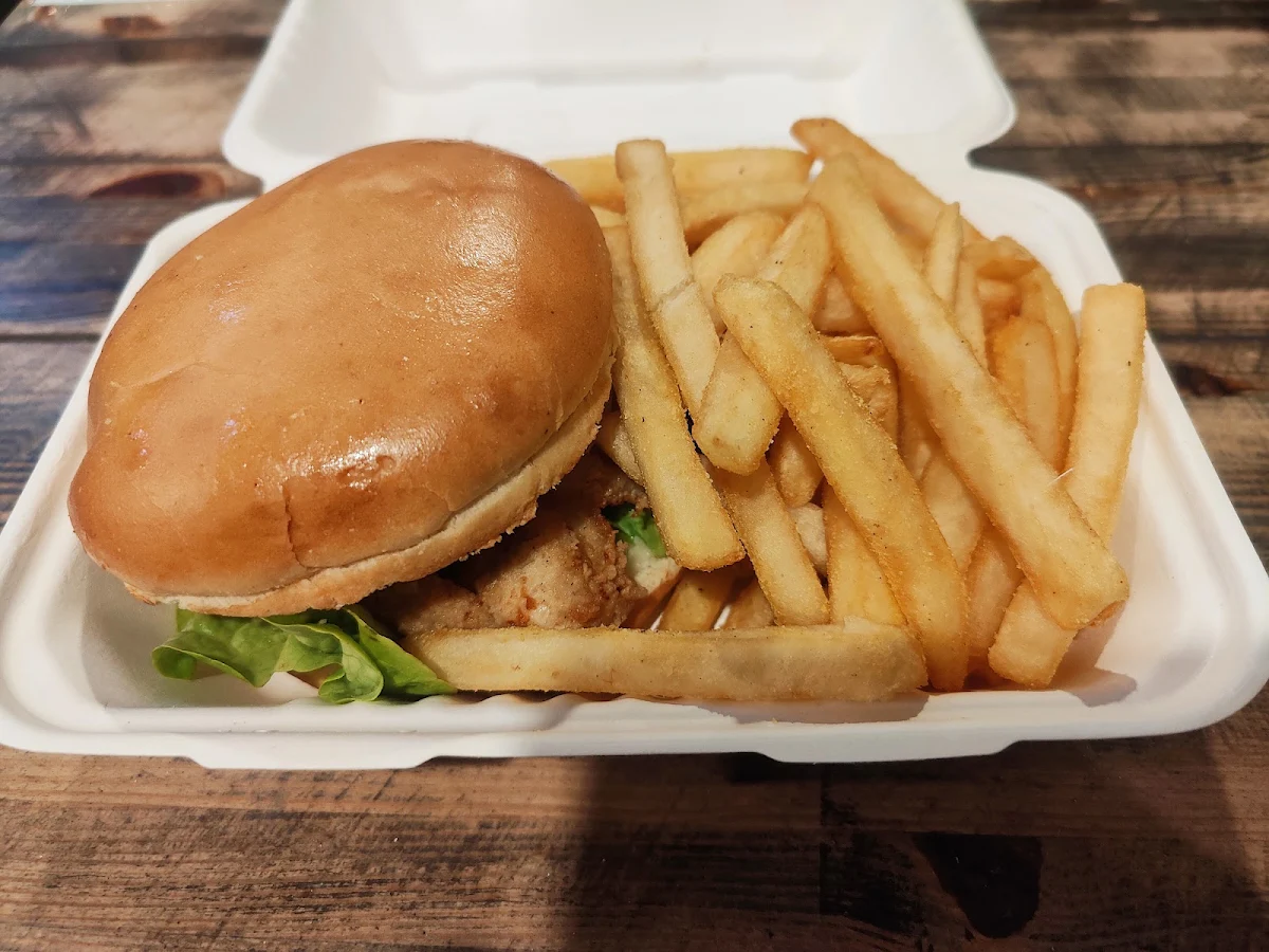 Highlights, Chicken Gourmet Crace