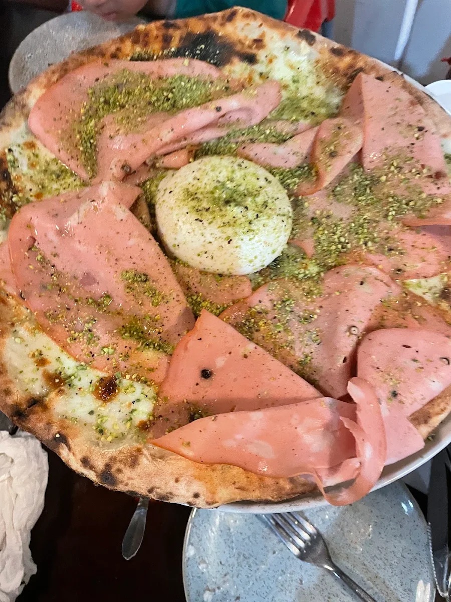 Highlights, Lil Franky Pizzeria