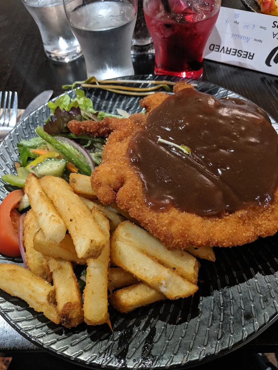 Beef Schnitzel, Echuca Workers