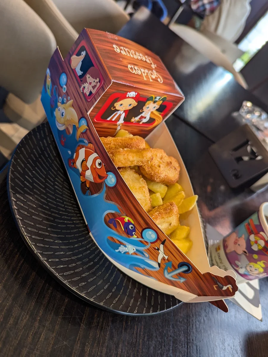 Chicken Nuggets and Chips, Echuca Workers