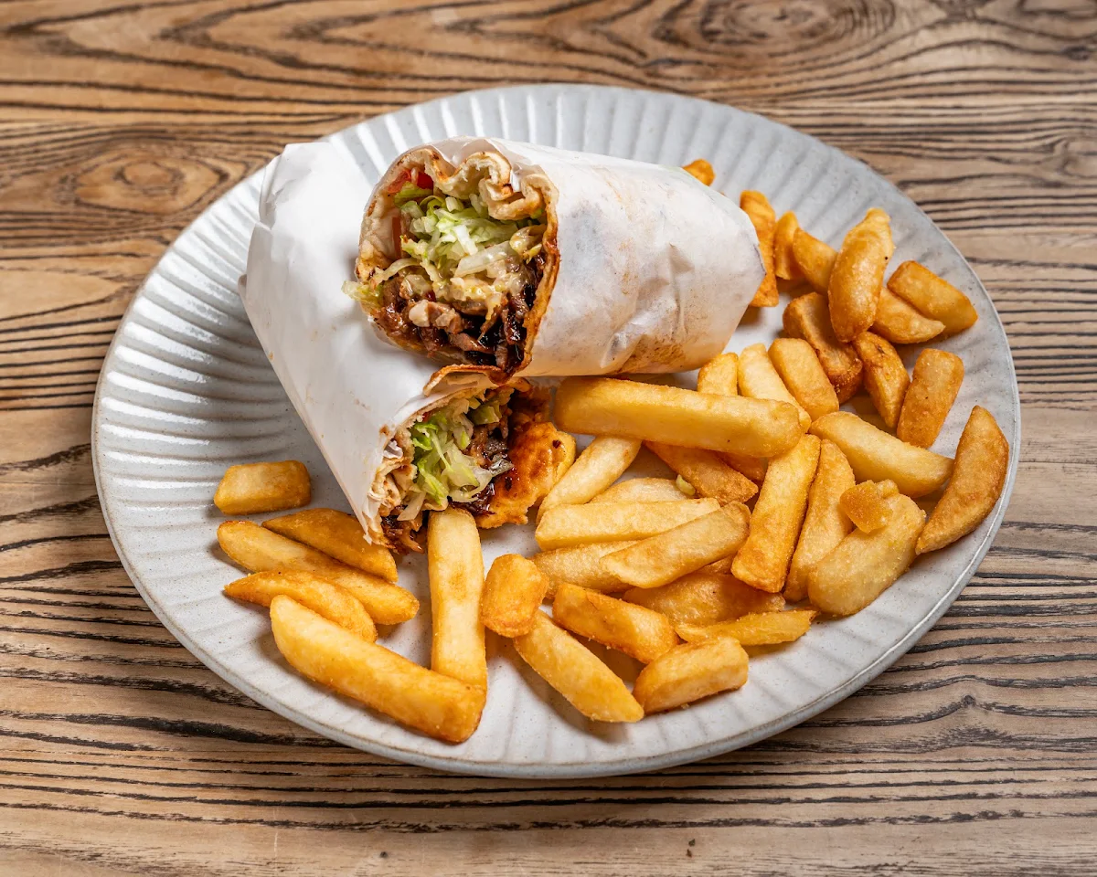 Highlights, Aladdin's Pizza & Kebabs