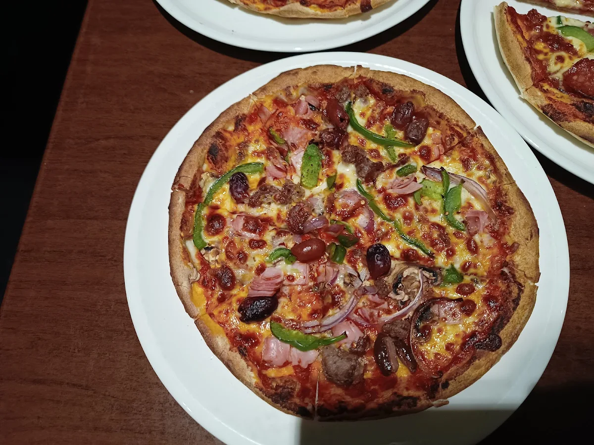 Highlights, ESCAPE PIZZERIA