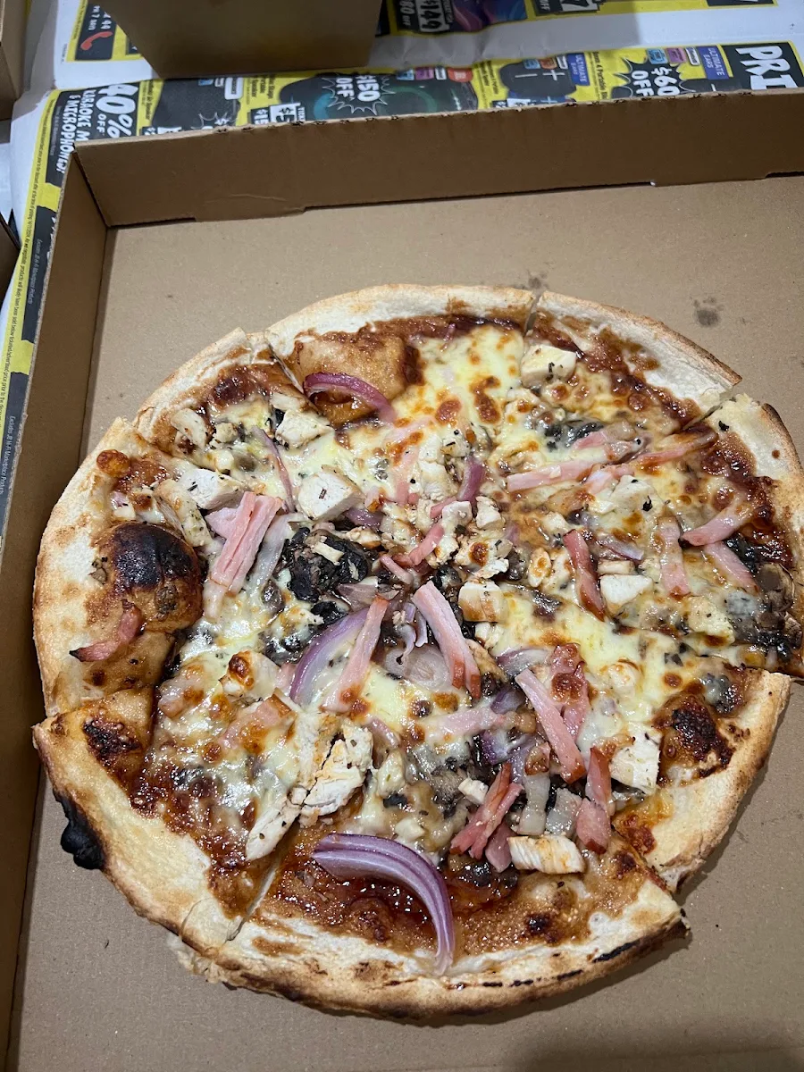 Highlights, ESCAPE PIZZERIA