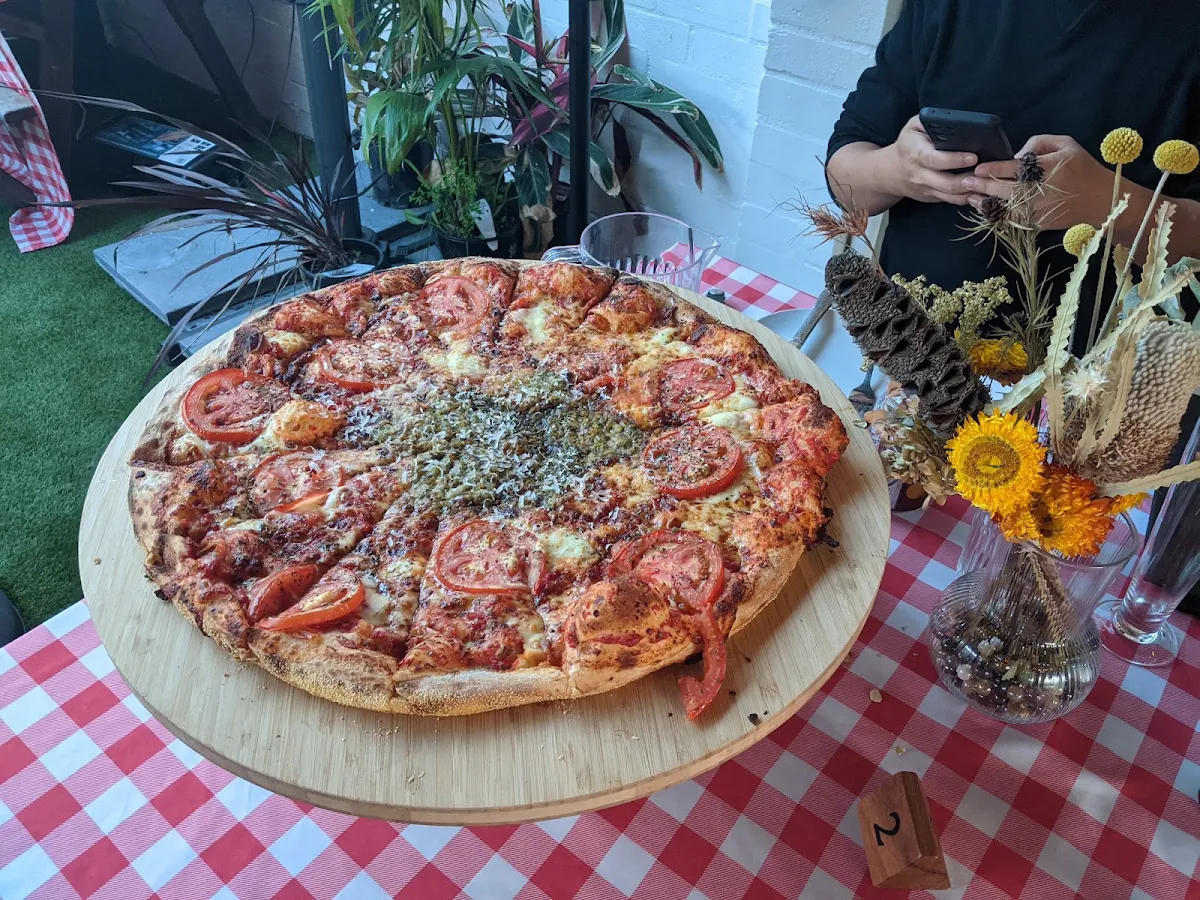 Basil Tomato, Angelette