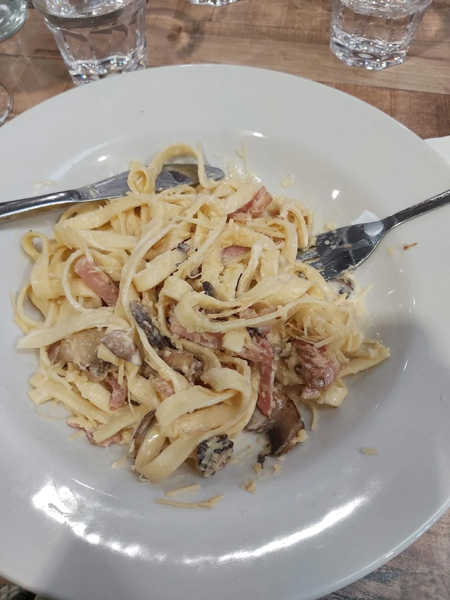 Boscaiola, Vincenzo's Cafe