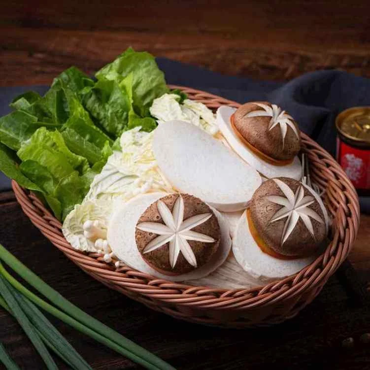 Highlights, Jun’s Hot pot