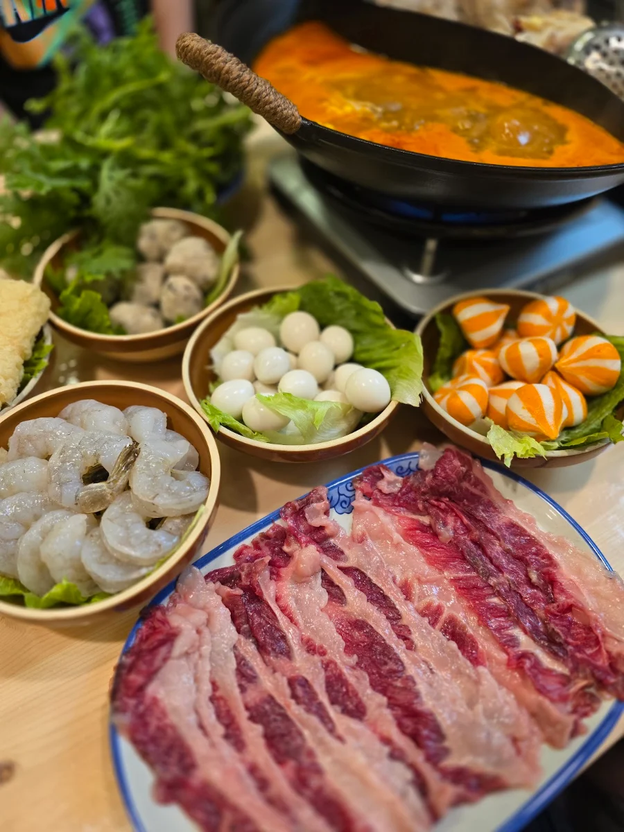 Highlights, Jun’s Hot pot