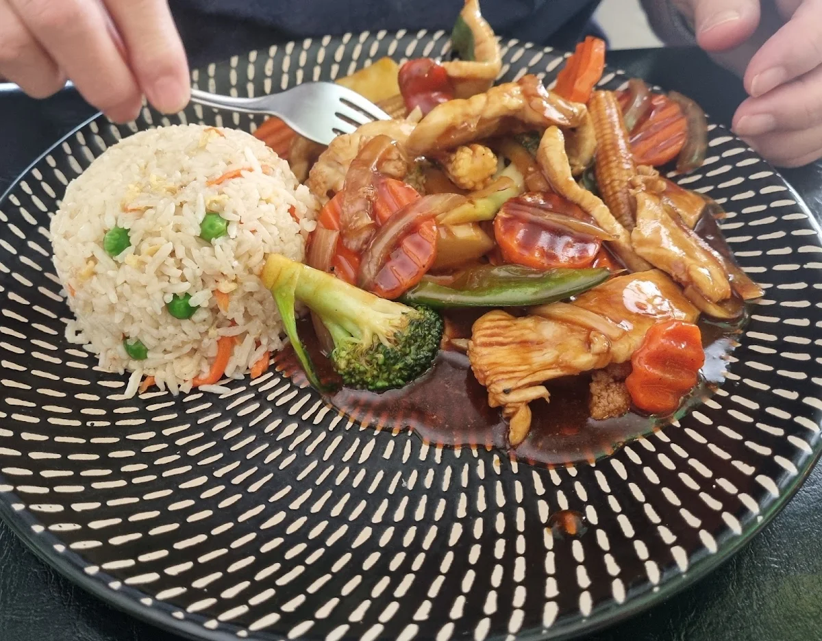 Basil Stir-Fried Chicken