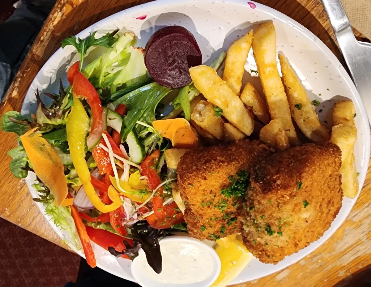 Highlights, Carrick Inn Hotel